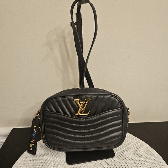 Louis Vuitton Handbags - 👜 Louis Vuitton New Wave Camera Bag Black Quilted Calfskin with Gold Hardware